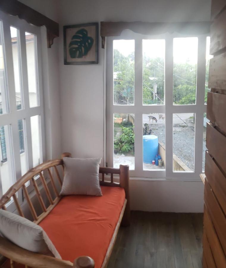 Hostal Blood Moon Rio Dulce Town Εξωτερικό φωτογραφία