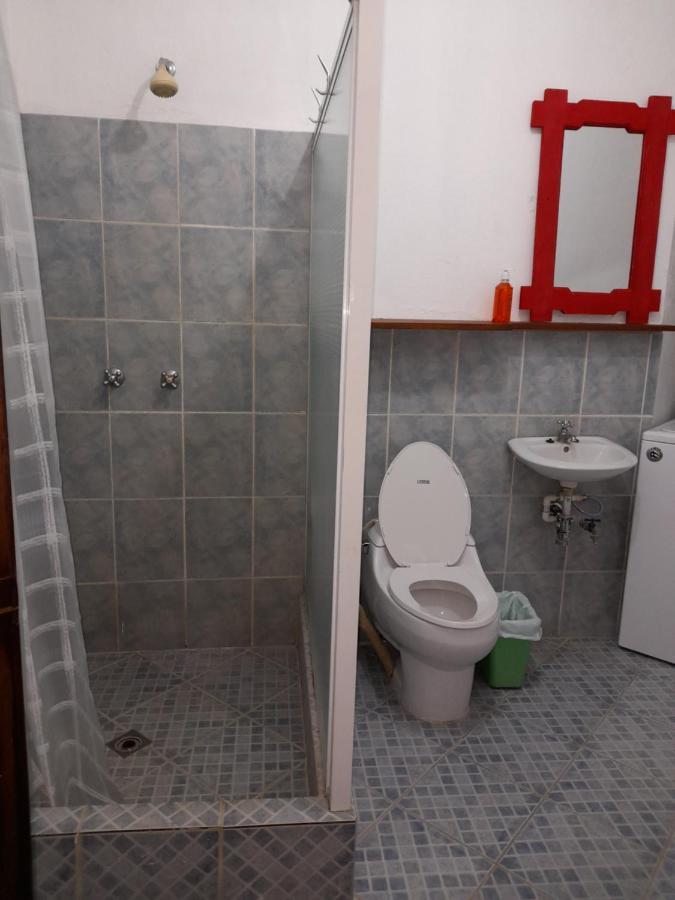 Hostal Blood Moon Rio Dulce Town Εξωτερικό φωτογραφία