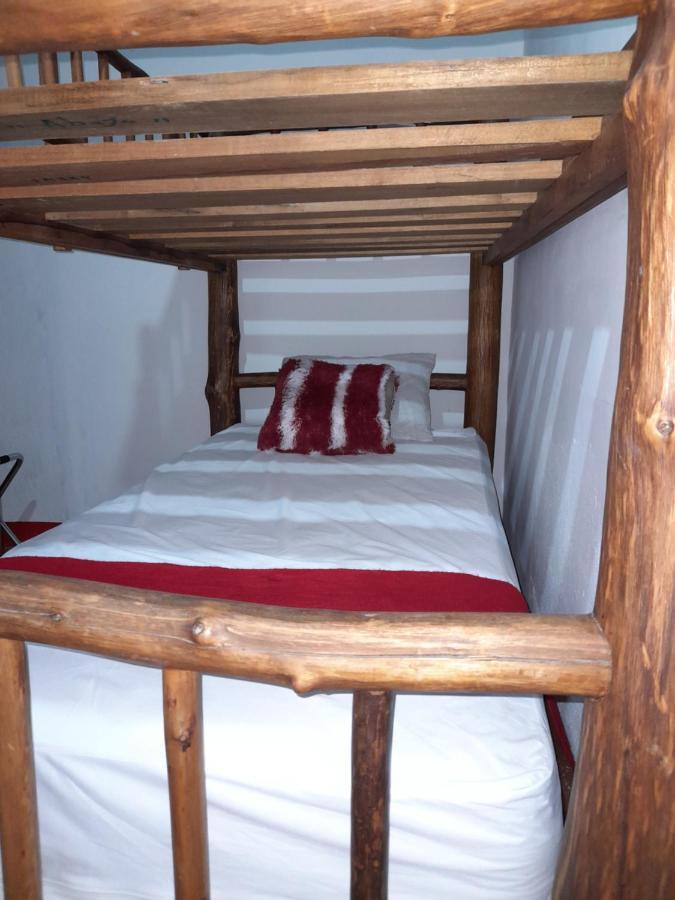 Hostal Blood Moon Rio Dulce Town Εξωτερικό φωτογραφία