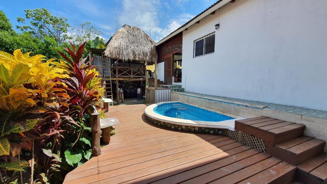 Hostal Blood Moon Rio Dulce Town Εξωτερικό φωτογραφία