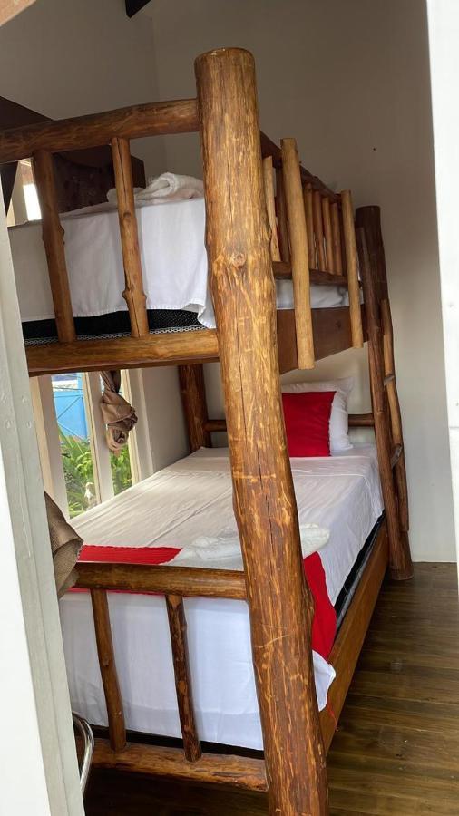 Hostal Blood Moon Rio Dulce Town Εξωτερικό φωτογραφία
